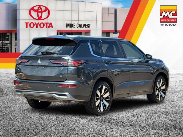 Used 2025 Mitsubishi Outlander SE AWD/4WD image 5
