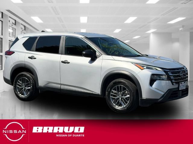 Used 2024 Nissan Rogue S FWD video 1