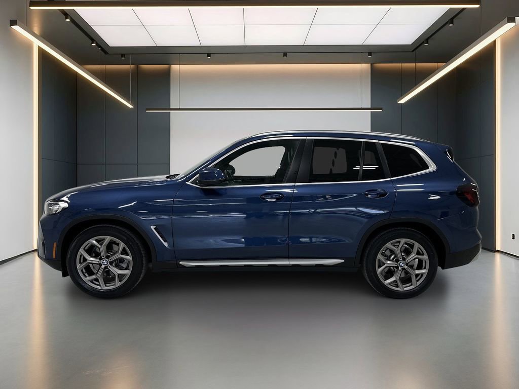 Used 2022 BMW X3 sDrive30i RWD image 2