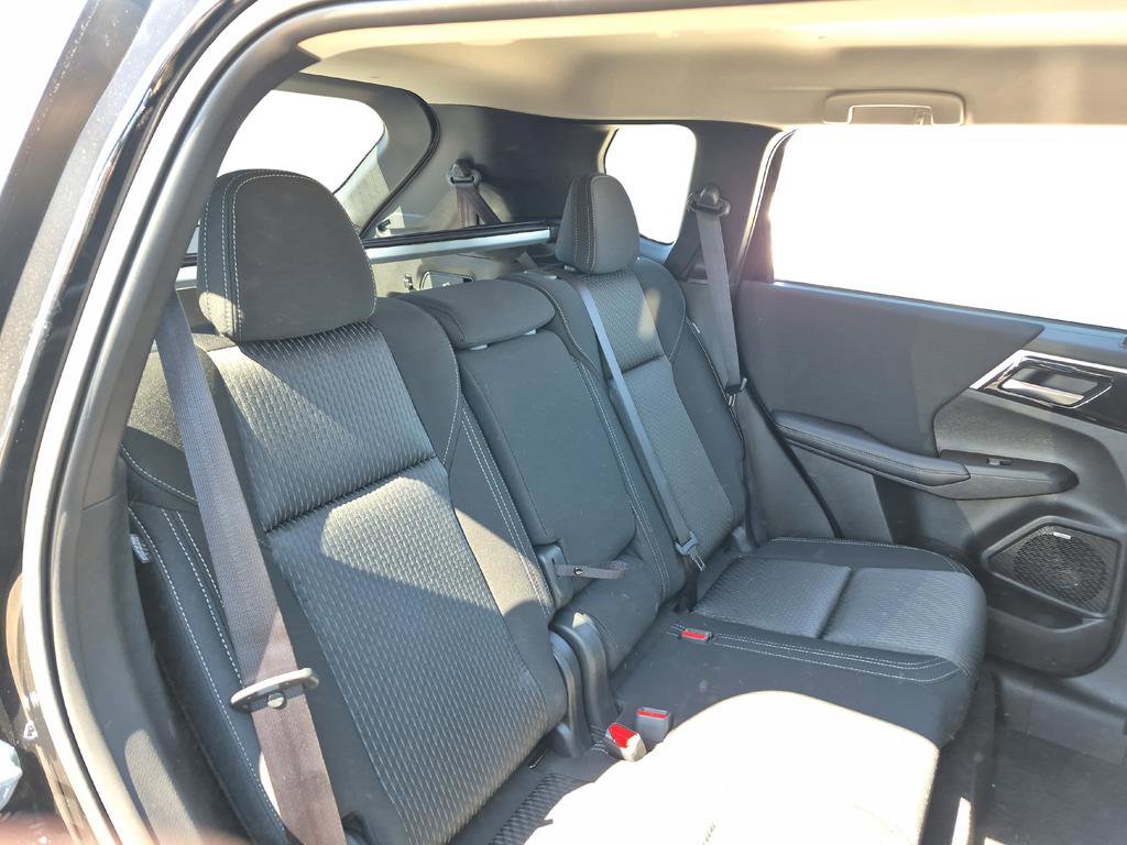 New 2026 Mitsubishi Outlander ES image 31