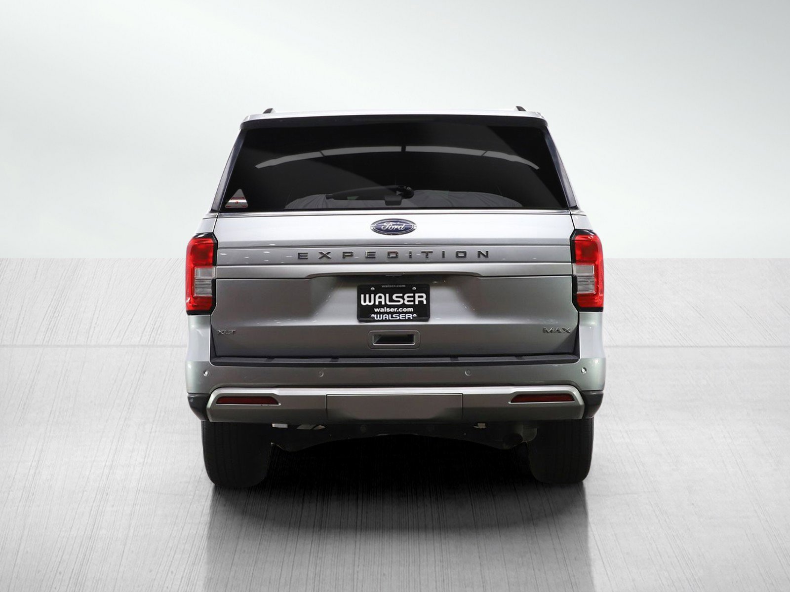 Used 2023 Ford Expedition Max XLT image 4