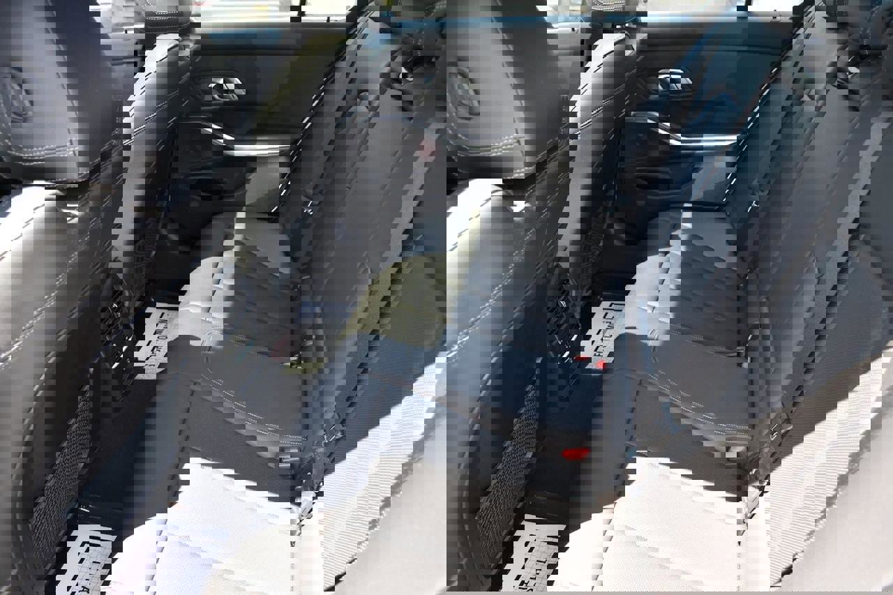 Used 2022 BMW 330i Sedan w/ Premium Package 2 image 10