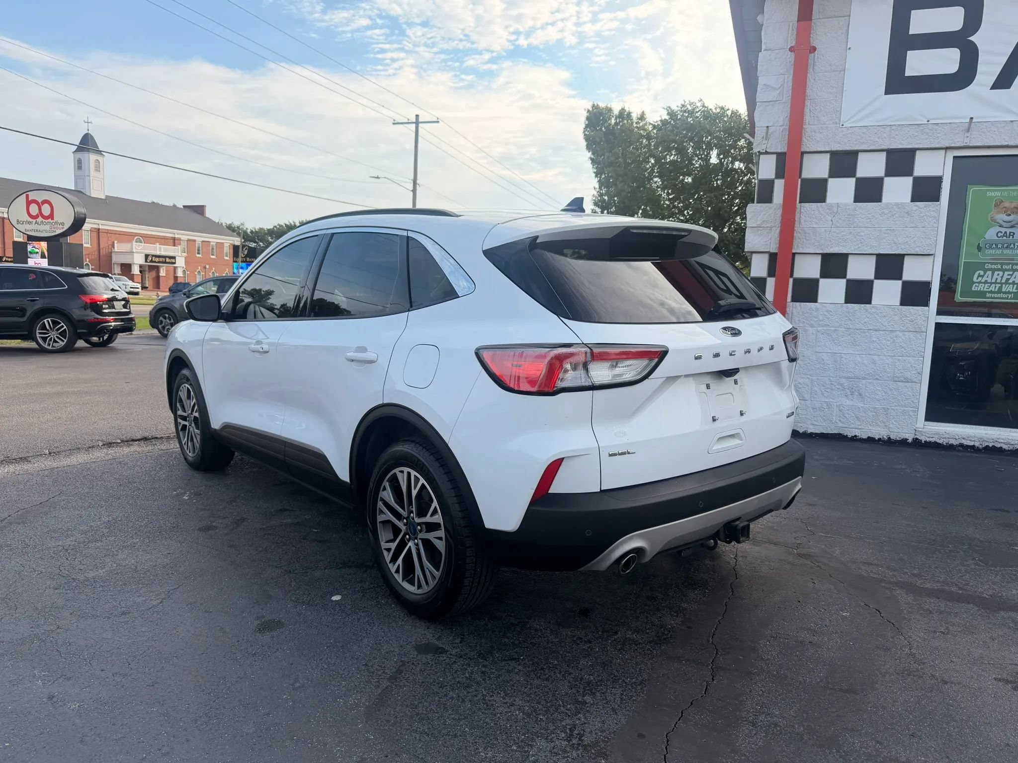 Used 2020 Ford Escape SEL AWD/4WD image 3