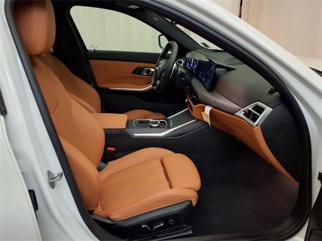 Used 2025 BMW 330i xDrive Sedan w/ Premium Package image 32