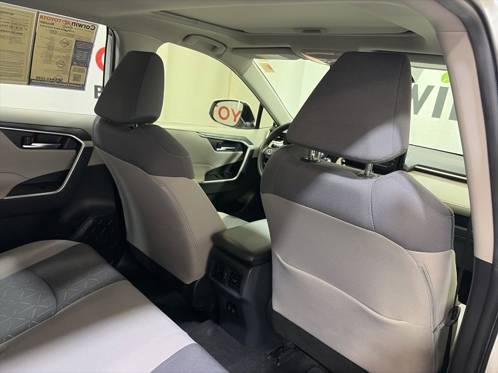 Used 2019 Toyota RAV4 XLE w/ Convenience Package AWD/4WD image 16