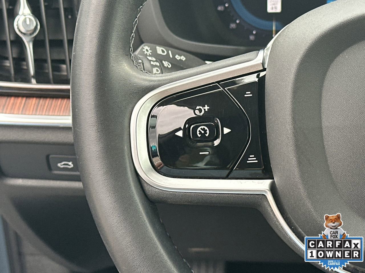 Used 2024 Volvo S60 B5 Plus image 24