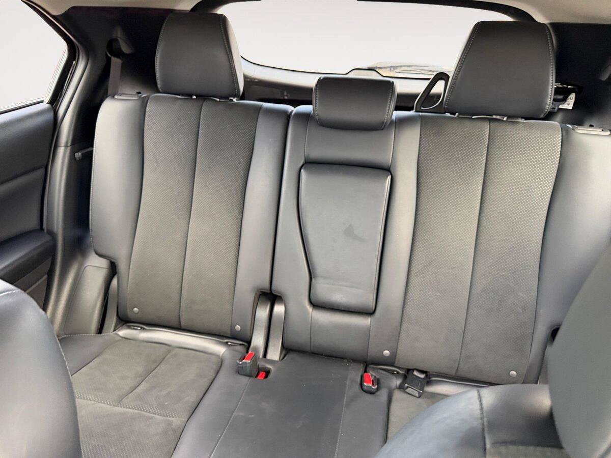 Used 2025 Mitsubishi Eclipse Cross SEL AWD/4WD image 13