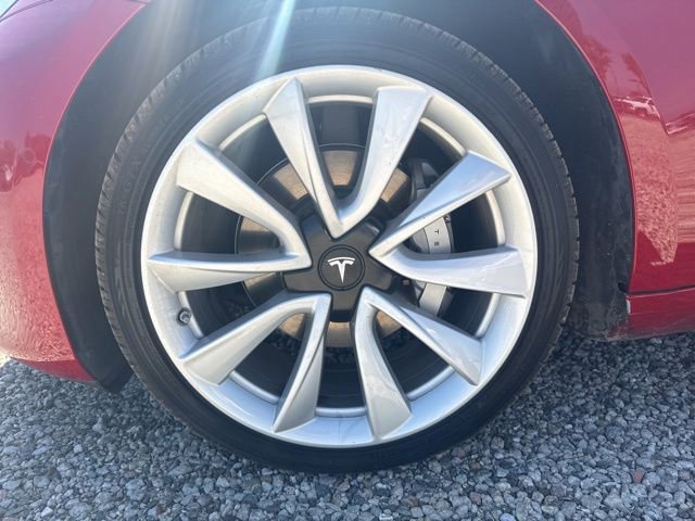 Used 2017 Tesla Model 3 Long Range RWD image 7