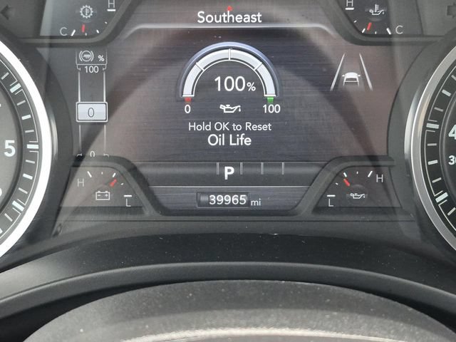 Used 2025 RAM 1500 Laramie AWD/4WD image 36