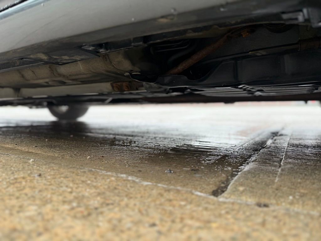 Used 2015 Toyota Avalon Limited w/ Technology Package image 9