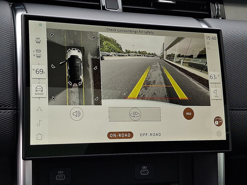 New 2026 Land Rover Discovery Sport Landmark AWD/4WD image 16