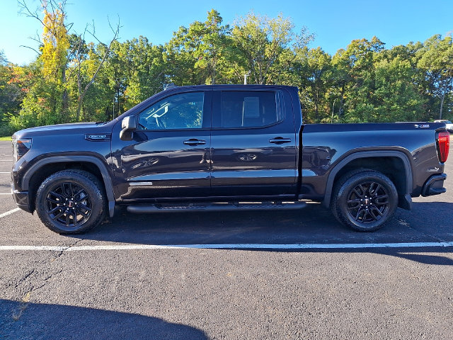 Used 2023 GMC Sierra 1500 Elevation w/ X31 Off-Road Package AWD/4WD image 4