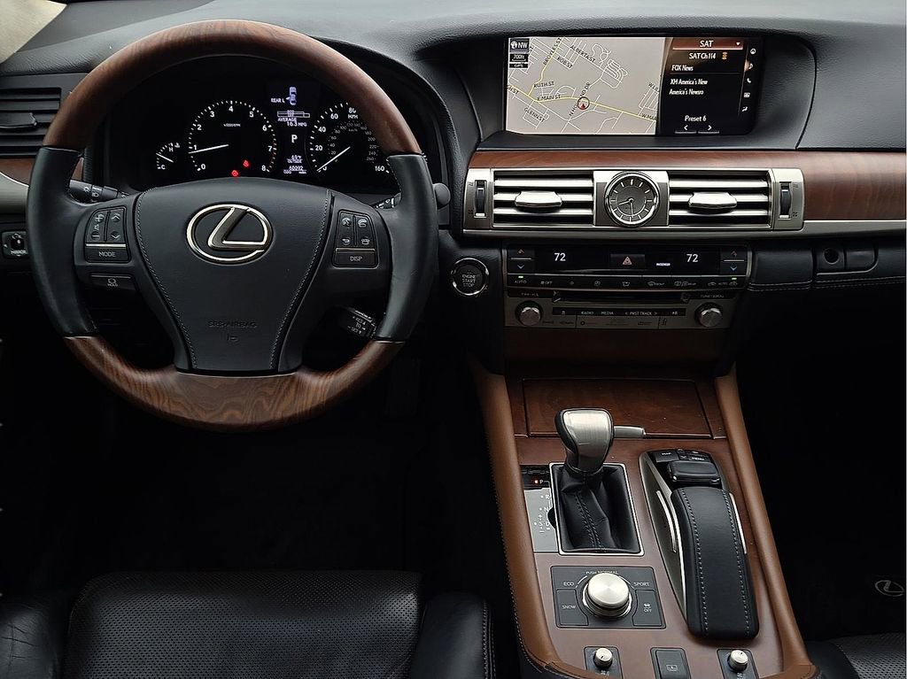 Used 2016 Lexus LS 460 460 w/ Comfort Package image 10