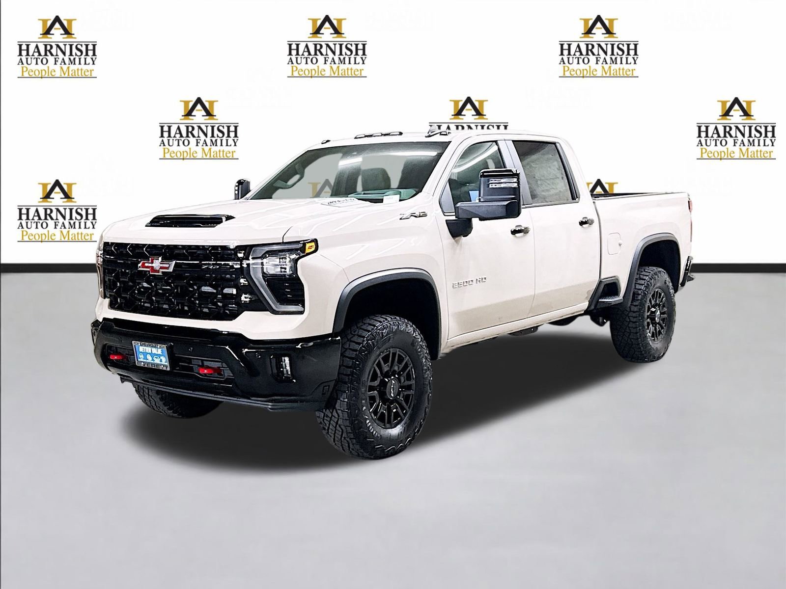 New 2026 Chevrolet Silverado 2500 ZR2 w/ LPO, Dark Essentials Package
