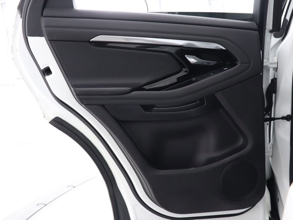 Used 2020 Land Rover Range Rover Evoque SE image 39