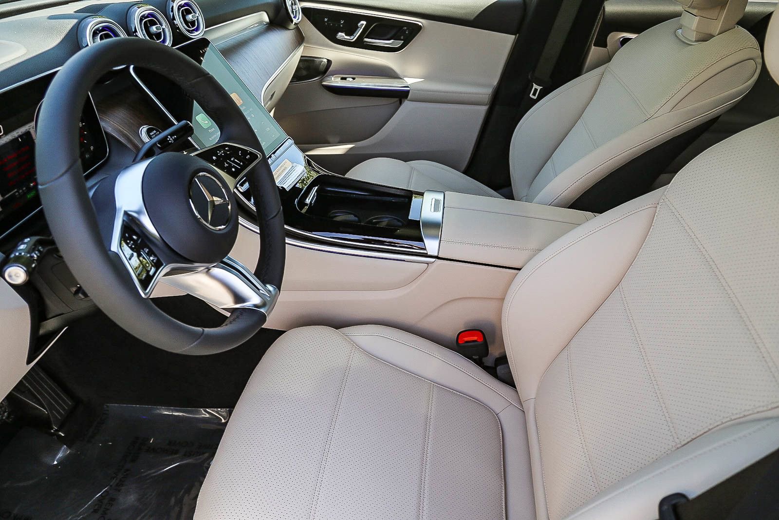 New 2026 Mercedes-Benz GLC 350e 4MATIC image 17