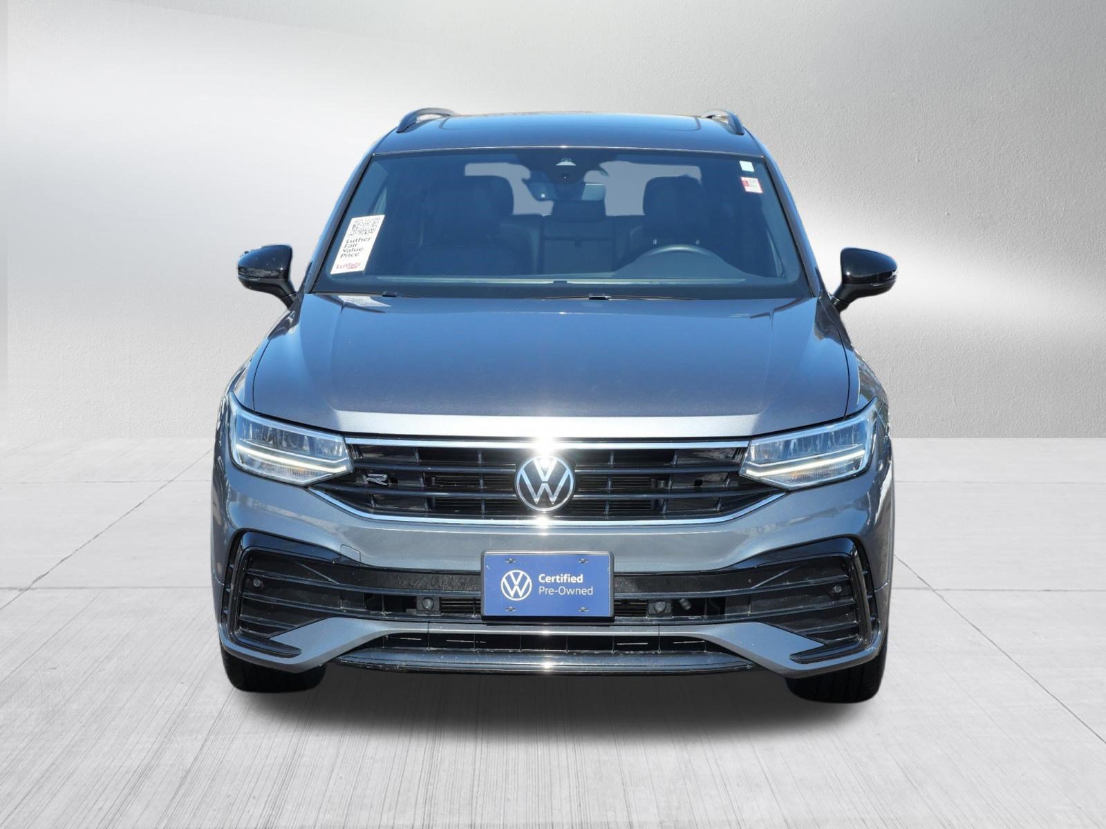 Certified 2023 Volkswagen Tiguan SE R-Line image 2