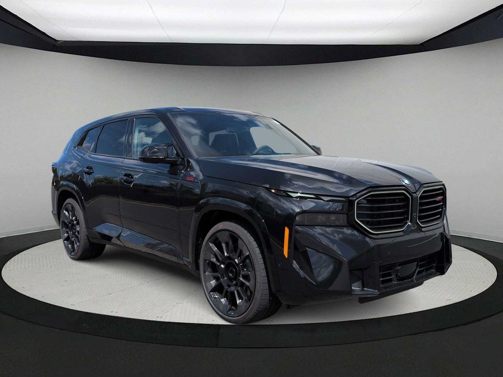 Used 2026 BMW XM Label Red AWD/4WD image 2