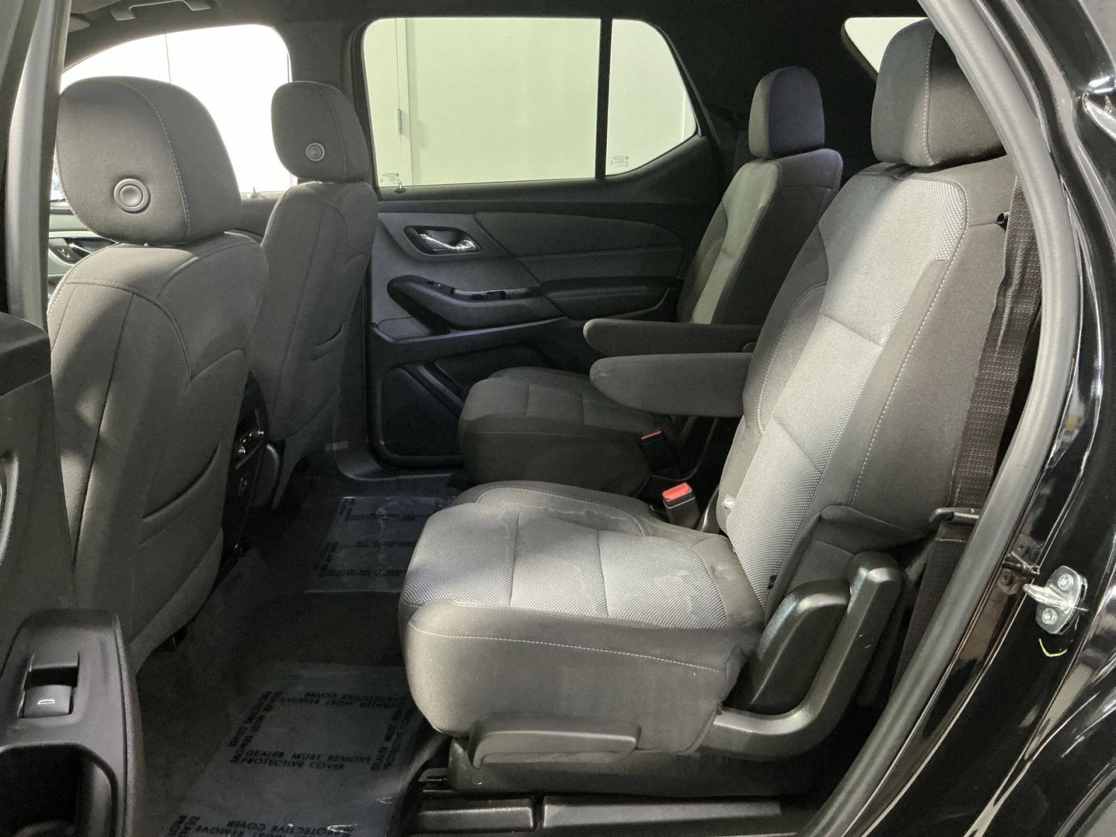 Used 2023 Chevrolet Traverse LT image 24