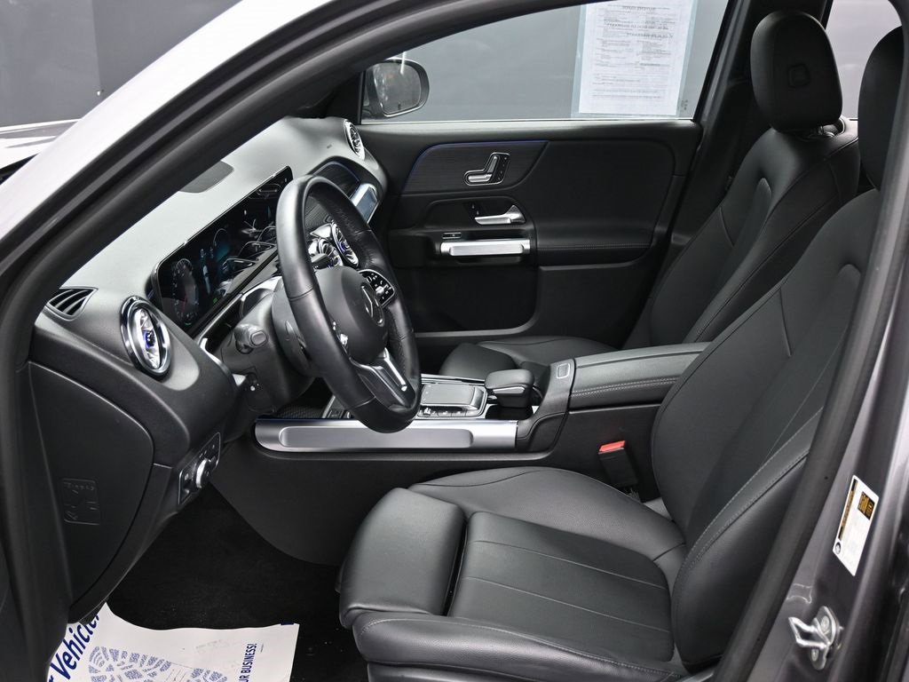 Used 2023 Mercedes-Benz EQB 250+ w/ Exclusive Package image 18
