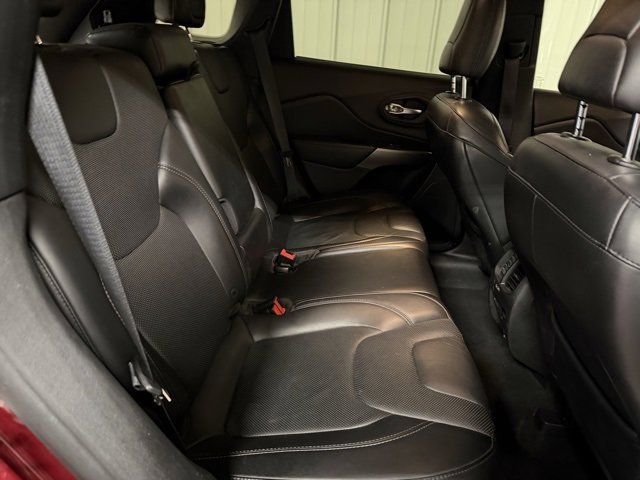 Used 2019 Jeep Cherokee Limited image 22