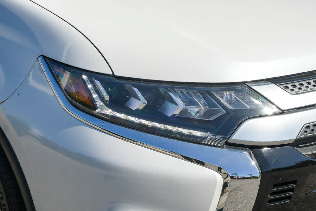 Used 2019 Mitsubishi Outlander GT AWD/4WD image 4
