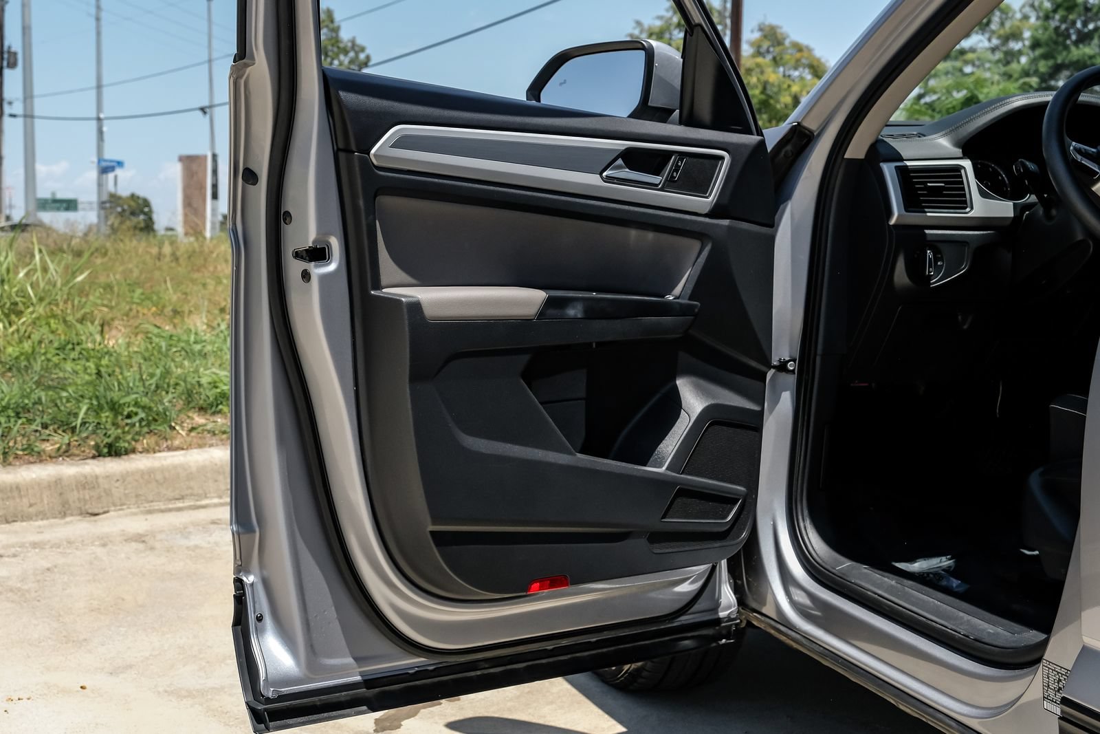 Used 2021 Volkswagen Atlas S FWD image 44