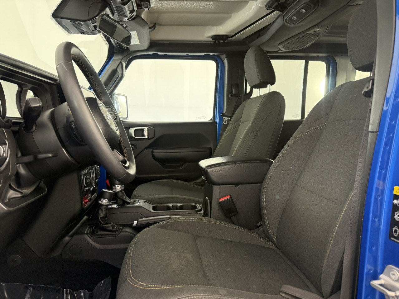 Used 2024 Jeep Wrangler Unlimited AWD/4WD image 14
