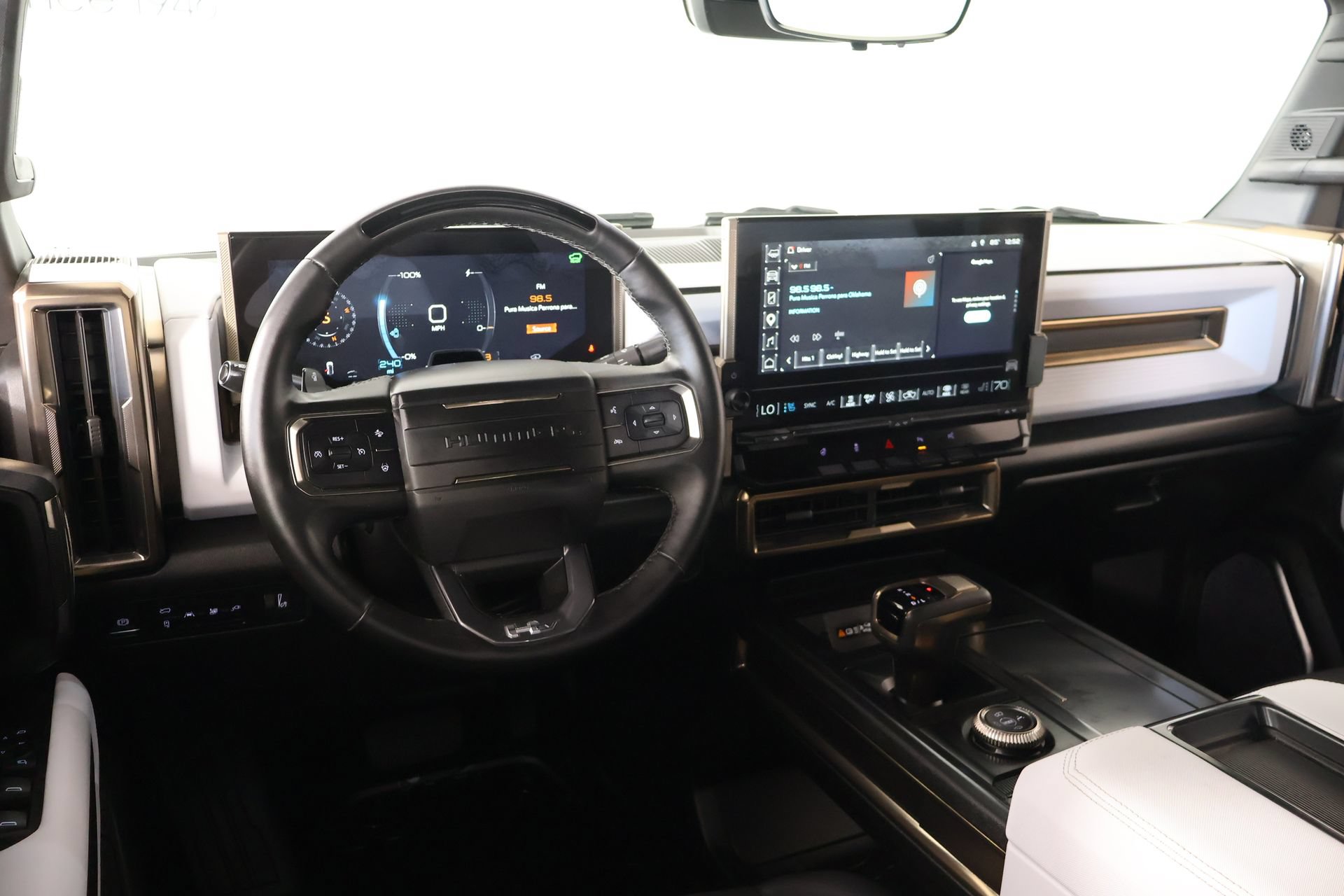 Used 2025 GMC Hummer EV 3X AWD/4WD image 2