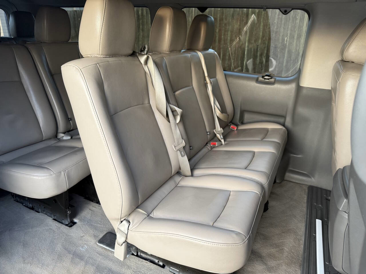 Used 2018 Nissan NV 3500 SL RWD image 22