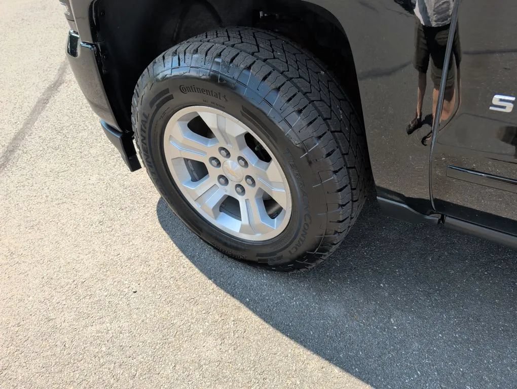 Used 2018 Chevrolet Silverado 1500 LT w/ All Star Edition AWD/4WD image 20