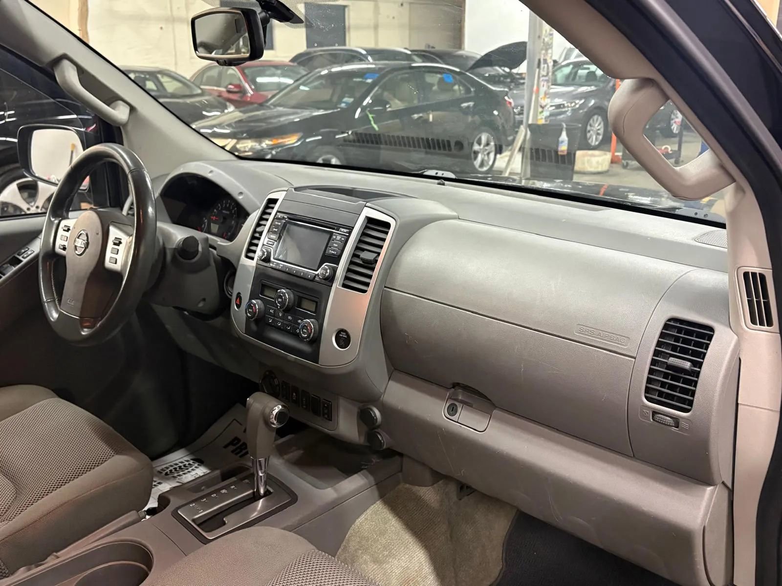 Used 2016 Nissan Frontier SV image 18