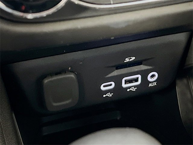 Used 2022 Chevrolet TrailBlazer RS w/ Technology Package image 20