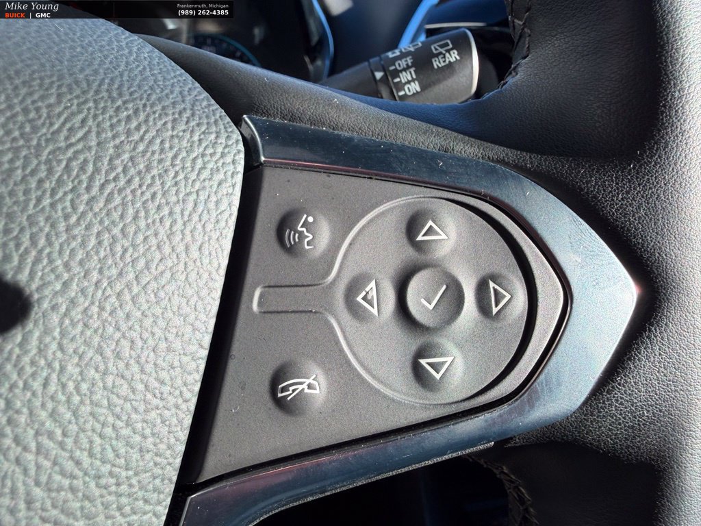 Used 2023 Chevrolet Traverse LT w/ LPO, Floor Liner Package FWD image 24