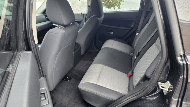 Used 2009 Jeep Grand Cherokee Laredo image 15