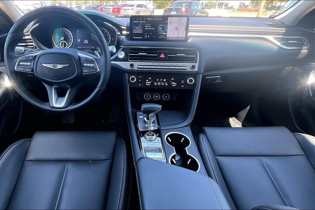 Used 2025 Genesis G70 2.5T image 7