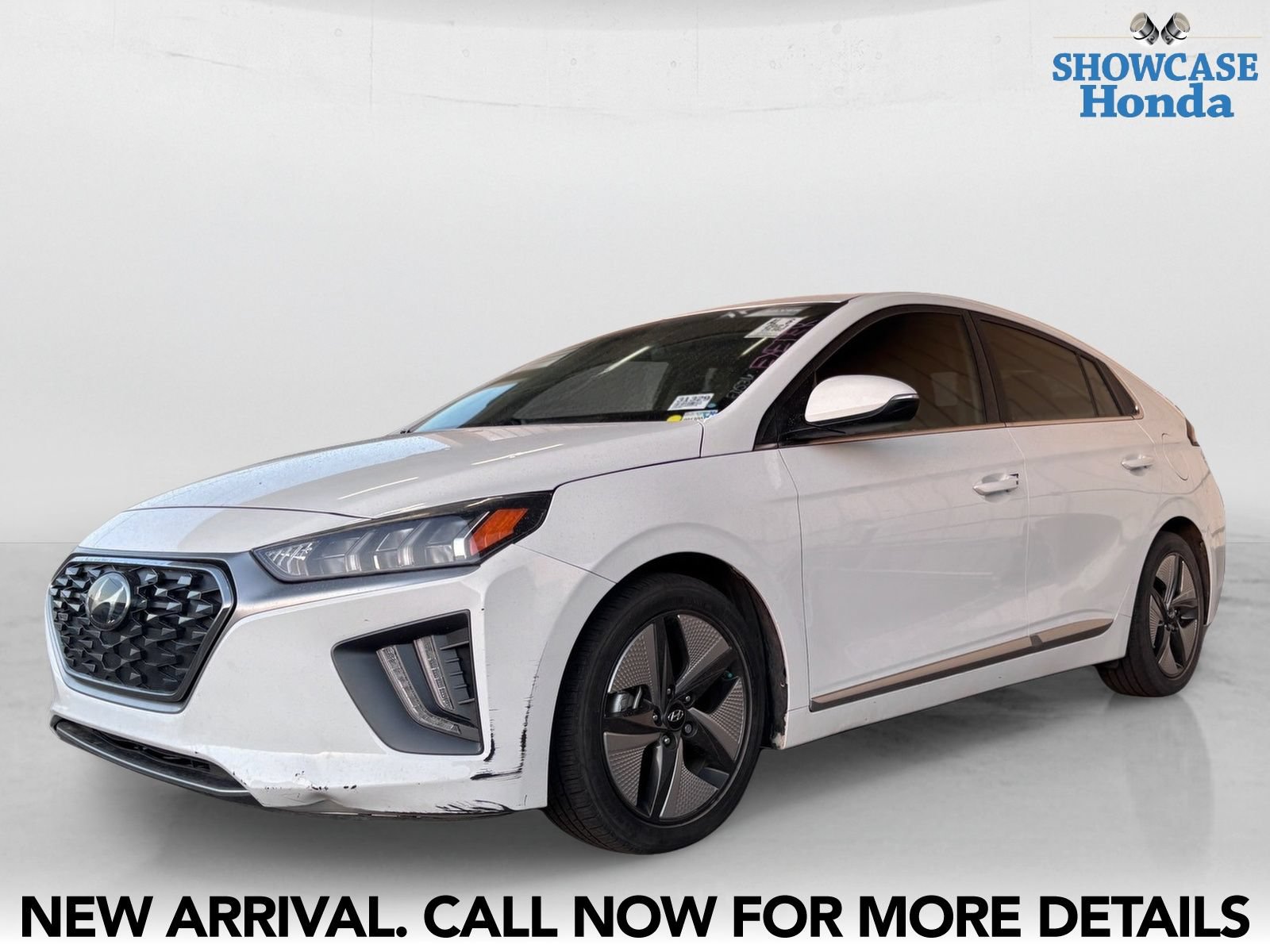 Used 2021 Hyundai Ioniq SEL FWD image 2