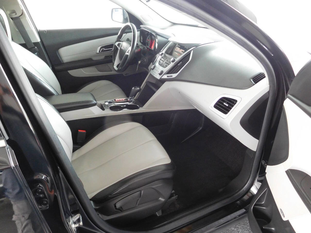 Used 2016 GMC Terrain SLT image 5