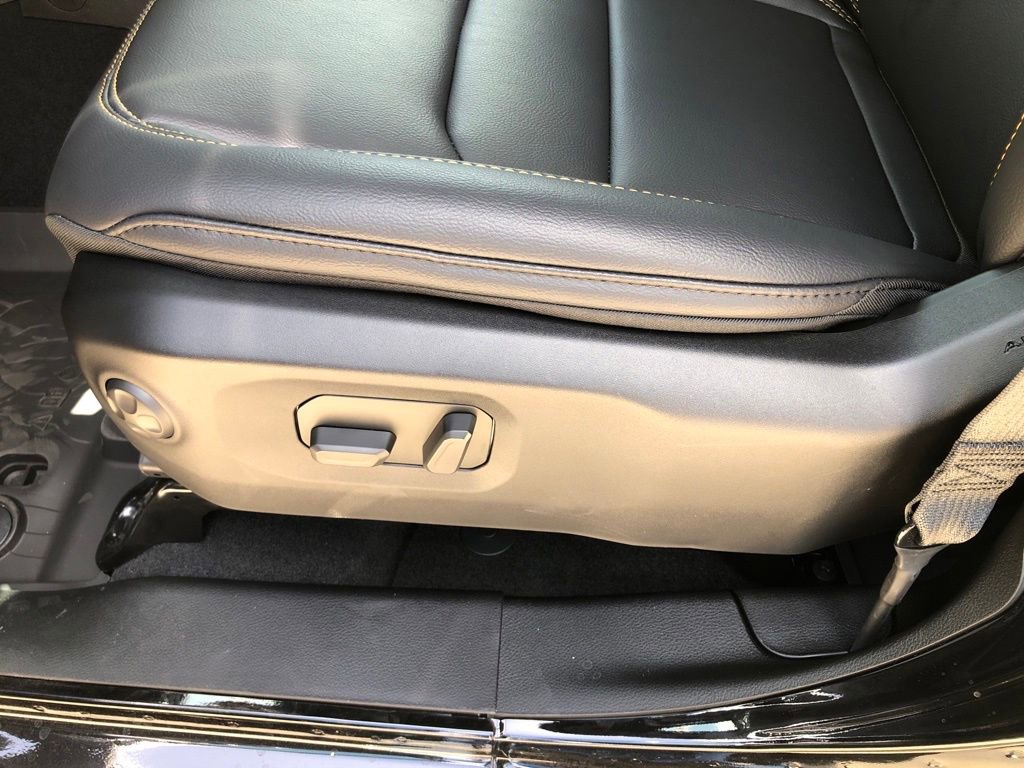 New 2025 Jeep Wrangler Sahara w/ Safety Group image 13