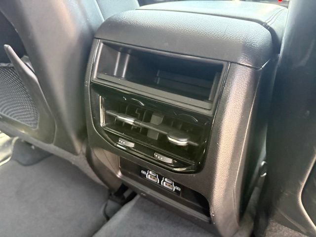 Used 2023 Jeep Grand Cherokee Laredo AWD/4WD image 24