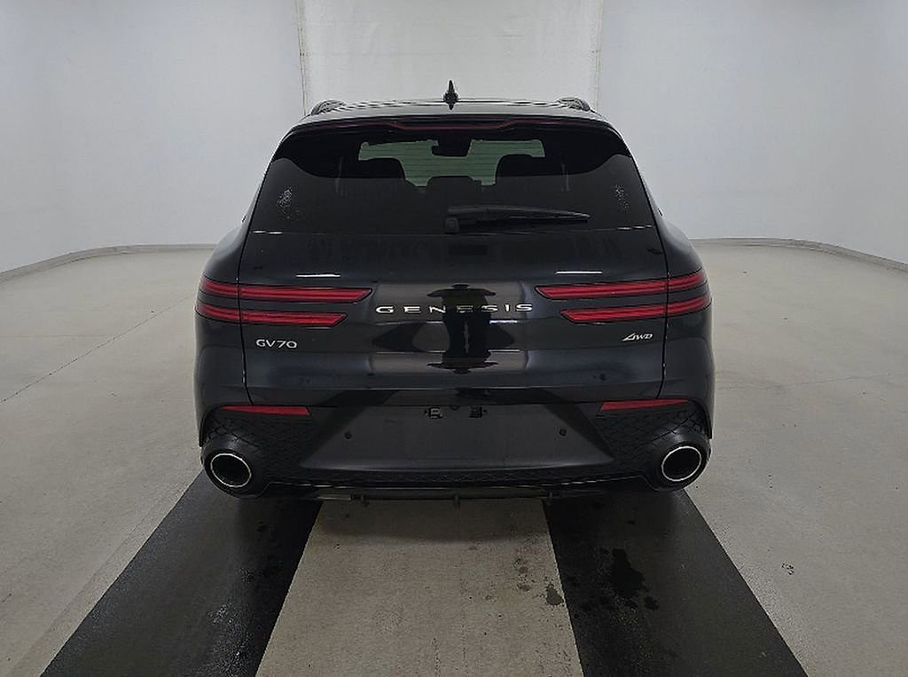Used 2025 Genesis GV70 2.5T w/ Sport Prestige Package AWD/4WD image 12