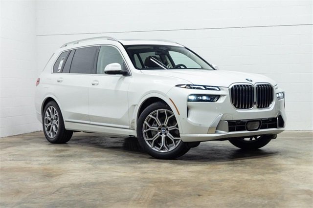 Certified 2025 BMW X7 xDrive40i image 4