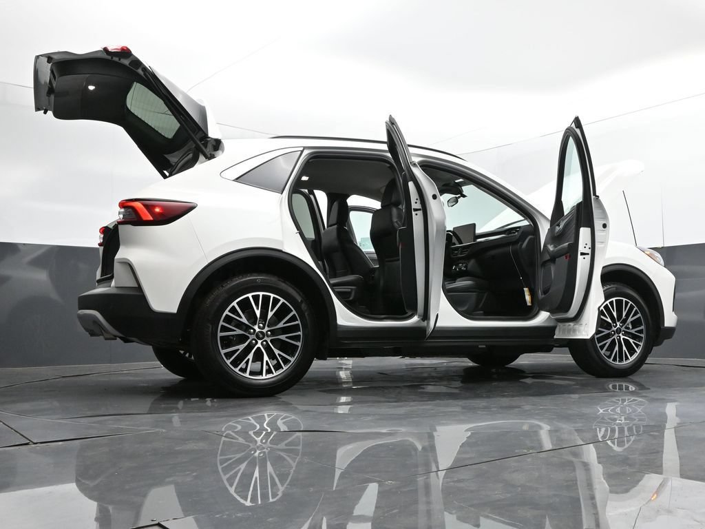 New 2024 Ford Escape SE FWD image 32
