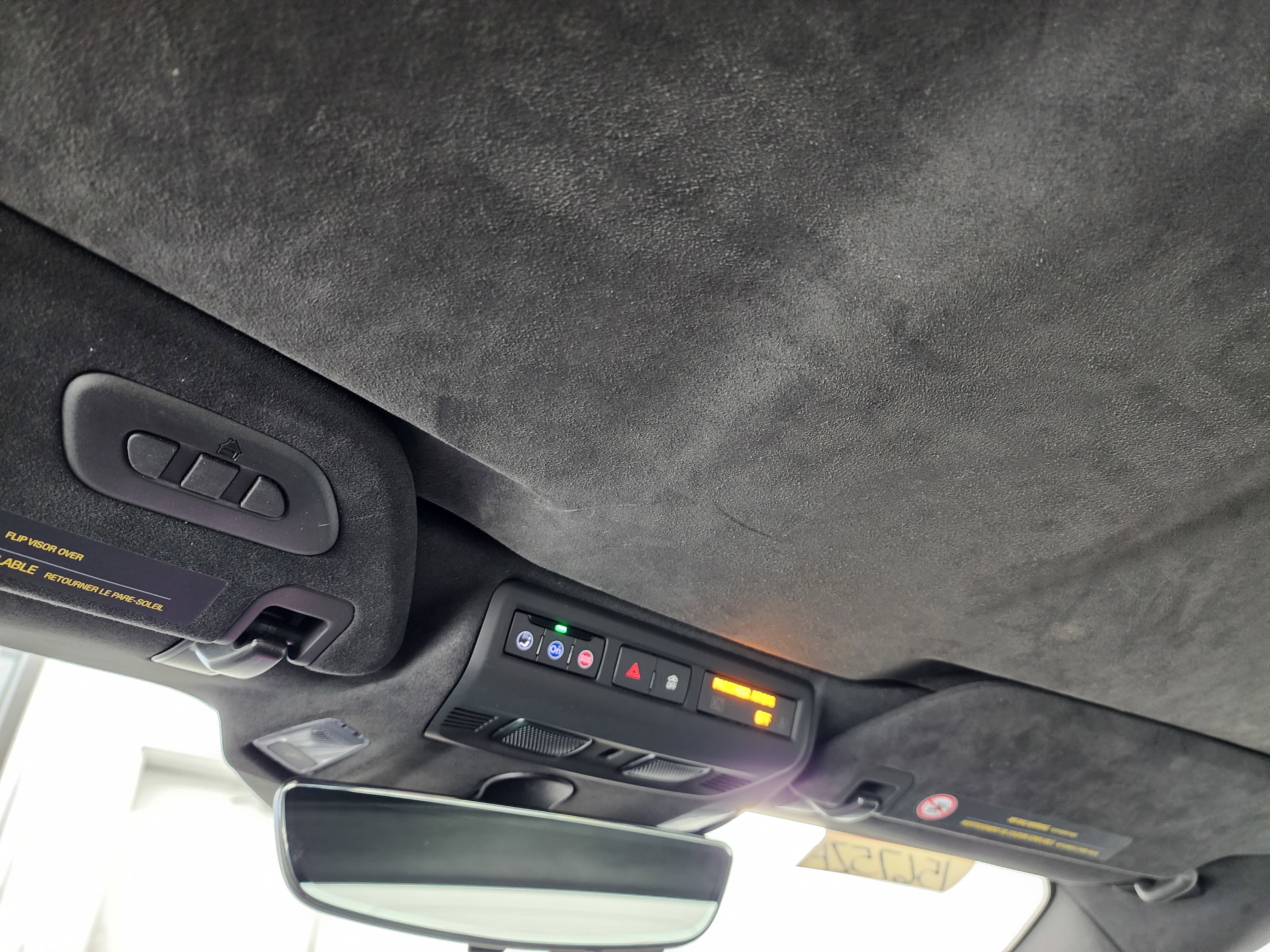 Used 2022 Chevrolet Corvette Stingray Premium Conv w/ Z51 Performance Package image 13