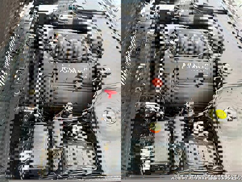 Used 1999 Jaguar XJ8 L image 33