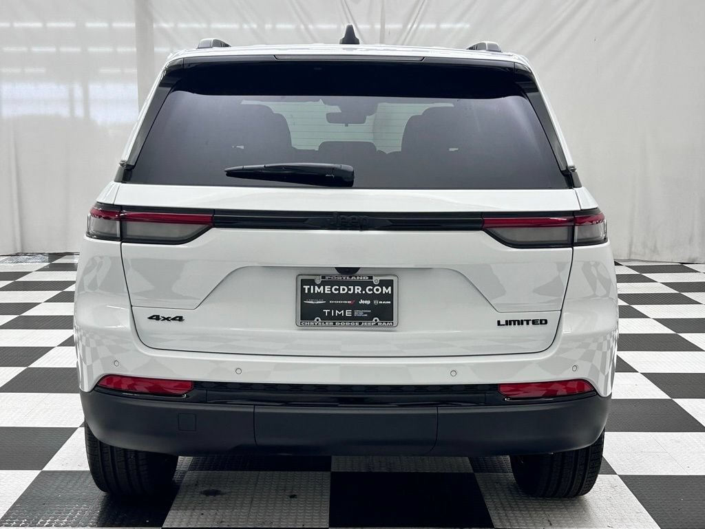 New 2025 Jeep Grand Cherokee Limited w/ Black Appearance Package AWD/4WD image 6