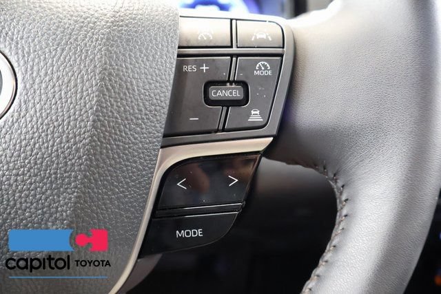Certified 2026 Toyota Camry Hybrid AWD/4WD image 17