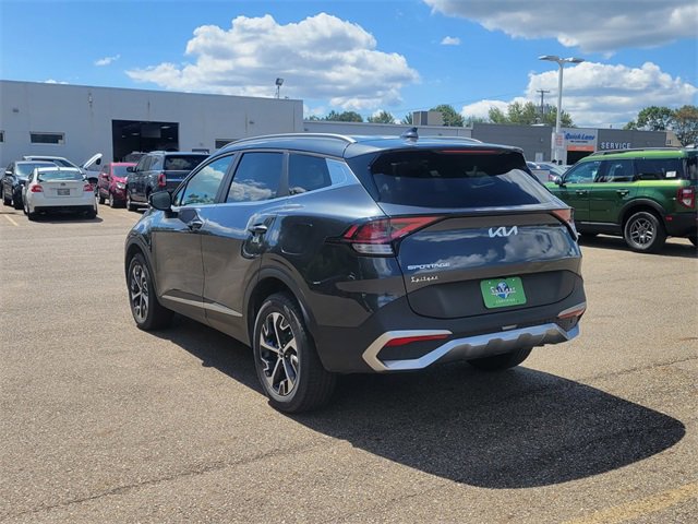 Used 2023 Kia Sportage EX image 7