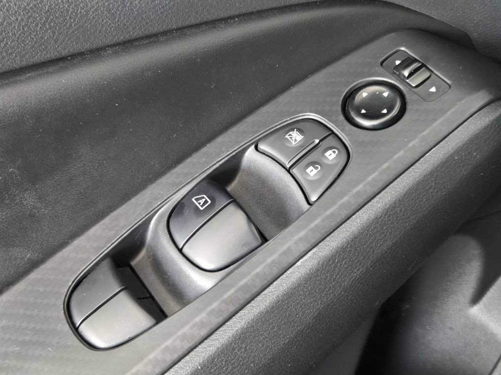 Used 2022 Nissan Altima 2.5 SV FWD image 25