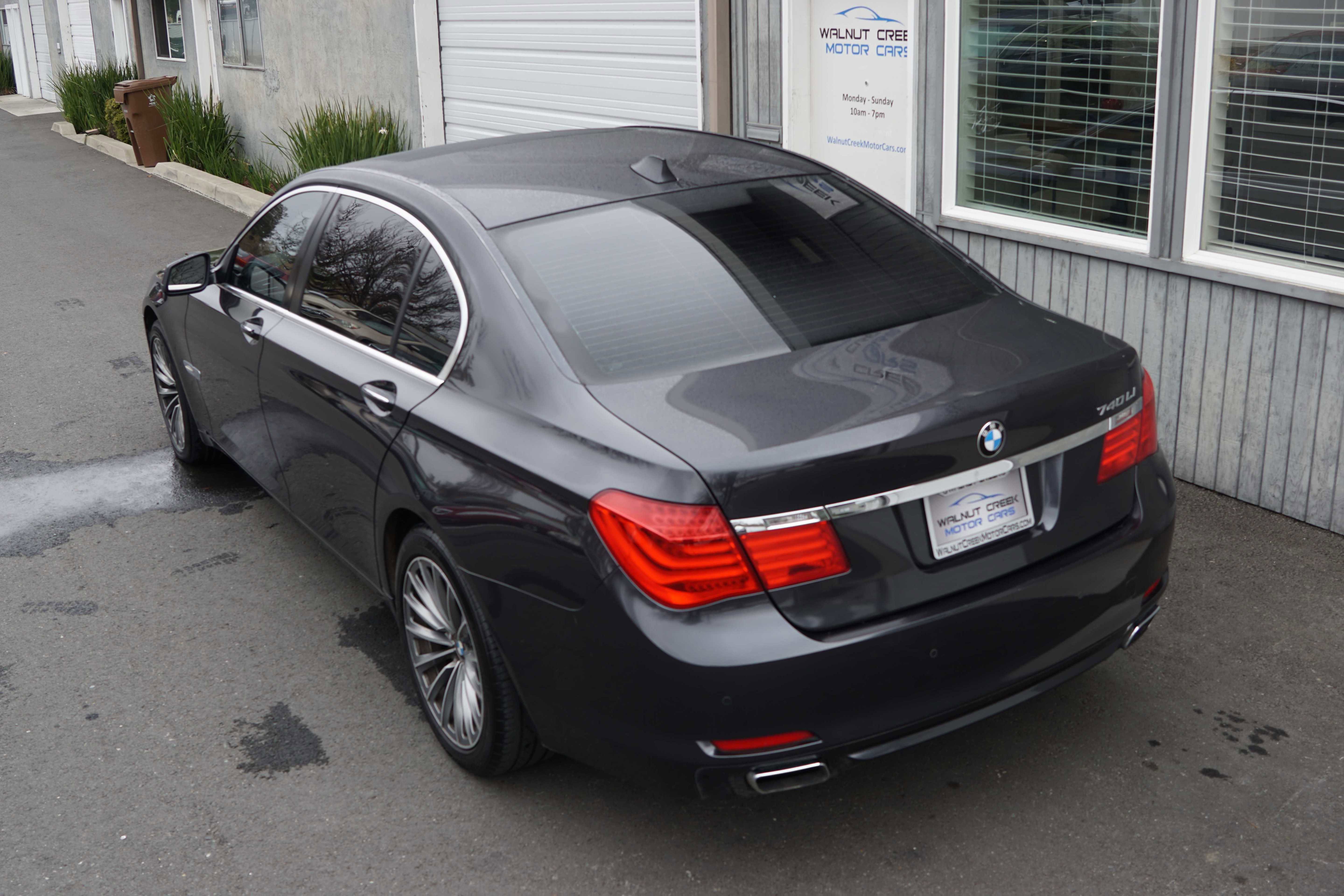 Used 2012 BMW 740Li image 15